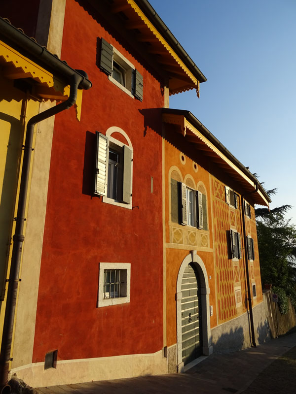 Giro del Monteghello -  sentiero F1 (Rovereto)